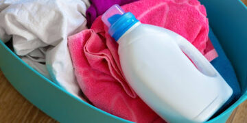 Benefits of Liquid Fabric Softener: Why Your Laundry Feels Softer & Smells Fresher